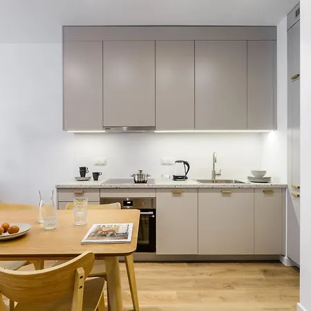 Апартаменты Modern Near The Chopin Airport Варшава